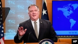 El secretario de Estado Mike Pompeo habla durante una conferencia de prensa en el Departamento de Estado en Washington, el miércoles 2 de septiembre de 2020.