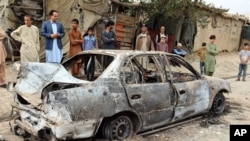 Los cohetes golpearon un vecindario cerca del aeropuerto internacional de Kabul el lunes 30 de agosto de 2021, en medio de la retirada de Estados Unidos de Afganistán.