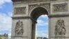 The crowd was small, Sept. 7, 2019, at the Arc de Triomphe in Paris, once a site of major yellow vest protests. (L. Bryant/VOA) 