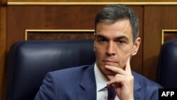 Perdana Menteri Spanyol Pedro Sanchez menghadiri sidang paripurna di Majelis Rendah DPR Spanyol di Madrid, pada 14 Maret 2024. (Foto: AFP/Pierre-Philippe Marcou)