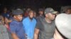 Ne Mwanda Nsemi, leader de Bundu dia Kongo, entouré par les policiers, Kinshasa, le 4 mars 2017