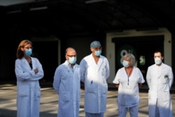 El instituto Lazzaro Spallanzani de Roma, un hospital especializado en enfermedades infecciosas, realizará ensayos con 90 voluntarios durante las próximas semanas, y que posteriormente iniciarán pruebas en México y Brasil.