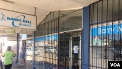 Amavinkili athengisa imithi yamaPharmacy