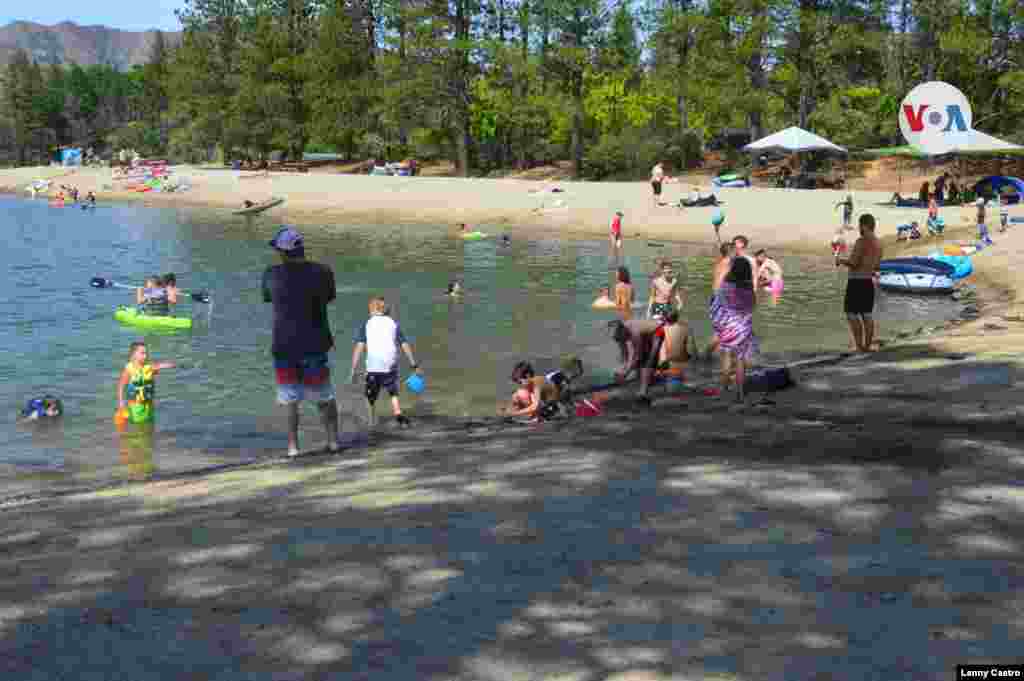 Otros lugares cercanos a Shasta como Brandy Creek Beach dan tambi&#233;n la bienvenida a los turistas.
