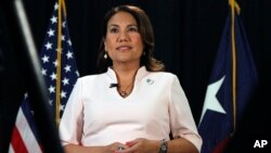 Verónica Escobar, la segunda representante latina por Texas ante el Congreso, es una ferviente defensora de los inmigrantes ante la política actual del presidente Trump.