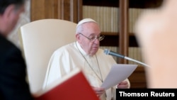 El papa Francisco durante una de sus audiencias semanales.