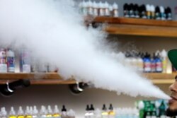 La mayoría de las casi 2,300 personas que sufrieron daño pulmonar tenían líquidos vaporizados que contienen THC, la parte de alta inducción de marihuana.