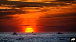 La temperatura promedio mundial de la superficie del mar alcanzó los 21 grados Celsius a finales de marzo y se ha mantenido en niveles récord para la época del año durante abril y mayo. 