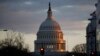 Archivo - El domo del Capitolio de Estados Unidos en Washington D.C. El miércoles 13 de noviembre se inician en el Capitolio las audiencias públicas del proceso de juicio político al presidente Donald Trump. AP/Charles Dharapak.