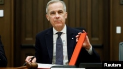 El primer ministro de Canadá, Mark Carney, asiste a una reunión de gabinete en Parliament Hill en Ottawa, Ontario, Canadá, el 14 de marzo de 2025. 