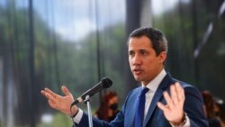 Juan Guaidó habla con la prensa en Caracas, Opposition leader Juan Guaido speaks to the press in Caracas, Venezuela, el 22 de noviembre de 2021.