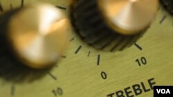 Las emisoras tuvieron que detener sus transmisiones ante el temor de que el gobierno les decomise el equipo radial.
