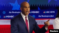 El senador por Nueva Jersey Corey Booker expresó su apoyo a Joe Biden para la nominación presidencial demócrata. 