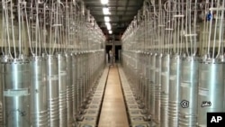 Centrífugas de enriquecimiento de Uranio en la planta de Natanz en Irán el 21 de abril de 2021. Foto tomada de un video divulgado por la República Islámica.