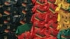 Des maillots de l'équipe camerounaise en vente au marché central de Yaoundé, Cameroun, le 5 Janvier 2022. 
