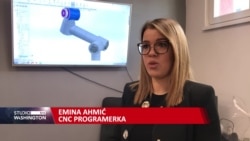 Mlada Sarajka radi na proizvodnji robota