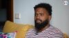 Abraham Jiménez Enoa, periodista independiente que abandonó Cuba este 2022 por presiones del gobierno cubano y se radicó en Barcelona, España. [Foto: VOA / Alfonso Beato]