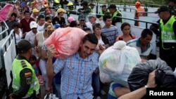 Según USAID, Estados Unidos ha dedicado casi 56 millones de dólares para ayudar refugiados venezolanos desde que inició el año fiscal 2017. 