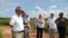 មាន​ការ​ជជែក​អំពី​ការតាំង​ពិព័រណ៍​នេះ ហើយ​សារមន្ទីរ​ហូ​ឡខស្ត​នឹង​បញ្ជូន​អ្នក​ជំនាញការ​ម្នាក់​មក​សិក្សា​បន្ថែម​នៅ​ខែមករា​ឆ្នាំ២០១៣។