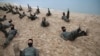 Anggota Komando Operasi Khusus AS di Korea dan Komando Perang Khusus Angkatan Darat Korea Selatan dalam pelatihan Ulchi Freedom Shield (UFS), di pantai Yangyang, Korea Selatan bagian utara, 28 Agustus. 2023. (Kim Hong-ji/Foto Kolam Renang melalui AP)