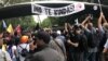 La joven discapacitada Kleidis Rivas, estudiante de sociología, resaltó que a pesar de que las noticias que indican que el país va en decadencia, es preponderante evaluar el origen.