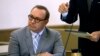 Fiscales retiran un caso contra Kevin Spacey por agresión sexual