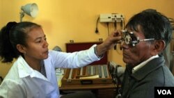 La fuga en busca de libertad suele tener un alto costo para los médicos cubanos.