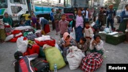 လောက်ကိုင်ဒေသမှ ထွက်ပြေးလာကြသည့် စစ်ပြေးဒုက္ခသည်များ။