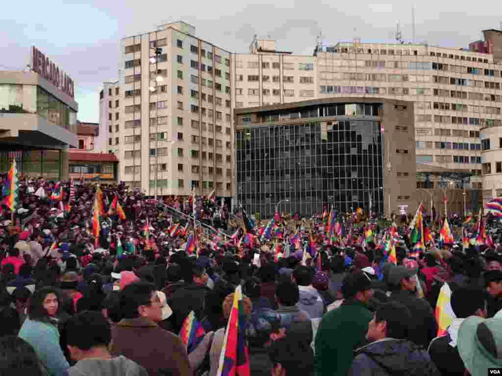 Protesta en Bolivia contra presidenta interina