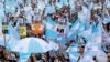 Inicia la carrera presidencial en Argentina con candidatos muy diferentes