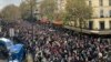 Miles de franceses marchan contra el antisemitismo