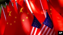 EE.UU. acusó a China de tratar de interferir en las elecciones de medio término, China niega acusación.