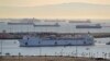 Ingeniero ferroviario estrella un tren en Puerto de Los Ángeles por "sospechas" de barco hospital Mercy