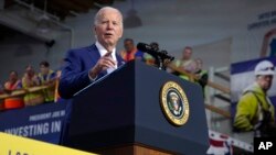 Predsjednik Joe Biden govori o ulaganju u željezničke projekte, 8. decembra 2023. u Las Vegasu.