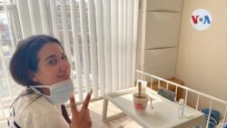 Tras haber perdido su empleo, Herrera y su hija mayor enfermaron, aumentando la preocupación en esta madre que acababa de quedar sin empleo.