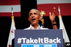 El expresidente Barack Obama habla a votantes demócratas mientras hace campaña en apoyo de los candidatos del Partido al Congreso de California, el sábado 8 de septiembre de 2018 en Anaheim, California (AP Photo / Ringo H.W. Chiu)