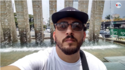 El comerciante Alvin Puente dijo ala VOA que no puede costear gasolina revendida para su planta. En la cuarentena, apenas genera para comer. [Cortesía]