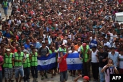 Miles de migrantes han atravesado fronteras de Centroamérica para llegar a EE.UU.