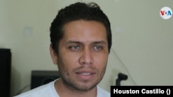 El periodista nicaragüense Cristhoper Mendoza, de la organización PCIN. Foto Houston Castillo, VOA.