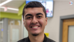 Marco Alarcón, hijo de migrantes guatemaltecos y residente en Manassas, Virginia, ejerció su voto para elegir un candidato a las presidenciales del 2020. (Photo: Herbert Zepeda)