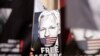 Manifestantes colocan carteles ante el Alto Tribunal en Londres, el lunes 20 de mayo de 2024. Una corte británica determinó que el fundador de WikiLeaks, Julian Assange, puede apelar su extradición a Estados Unidos por cargos de espionaje.
