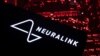 Neuralink, de Musk, iniciará un ensayo de viabilidad con implante cerebral y un brazo robótico