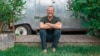 Alejandro Junger asegura en sus libros que el cuerpo es capaz de sanarse a sí mismo mediante lo que ingerimos y teniendo una vida con pensamientos que contribuyan a un estado de paz mental.