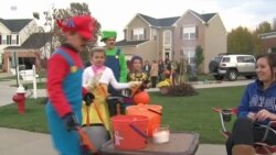 "Trick or Treat" Halloween Aman di tengah Berlanjutnya Pandemi