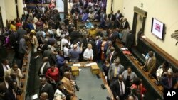 Nhengo dzeParamende yeZimbabwe. 