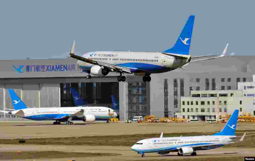 2018年3月21日,中国厦门航空公司的一架波音737-800客机降落在福建省福州市福州长乐国际机场。中国购买大量波音客机。