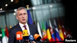El Secretario General de la OTAN, Jens Stoltenberg, habla antes de una reunión de Ministros de Defensa de la OTAN en Bruselas, Bélgica, el 16 de febrero de 2022. REUTERS/Johanna Geron
