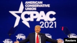 Bivši američki predsjednik Donald Trump govori na skupu američkih konzervativaca, 28. februara 2021.