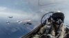 2019年5月22日台湾海空联合操演，F-16战机发射响尾蛇导弹，射击模拟目标。