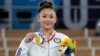 Gimnasta estadounidense de 18 años Sunisa Lee gana medalla de oro en Tokio